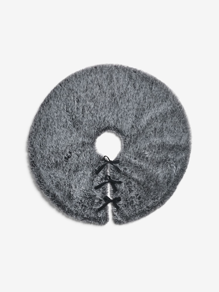 Grey Collection Luxe Faux Tree Skirt - Image 2 of 4