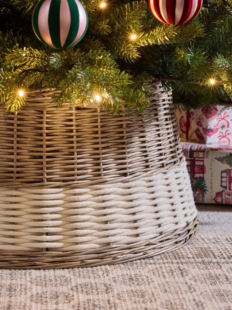 Natural Malvern Wicker Tree Skirt - Image 2 of 4