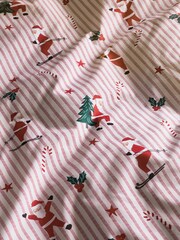 Red/White Santa Stripe Christmas Reversible Duvet Cover and Pillowcase Set - Image 4 of 4