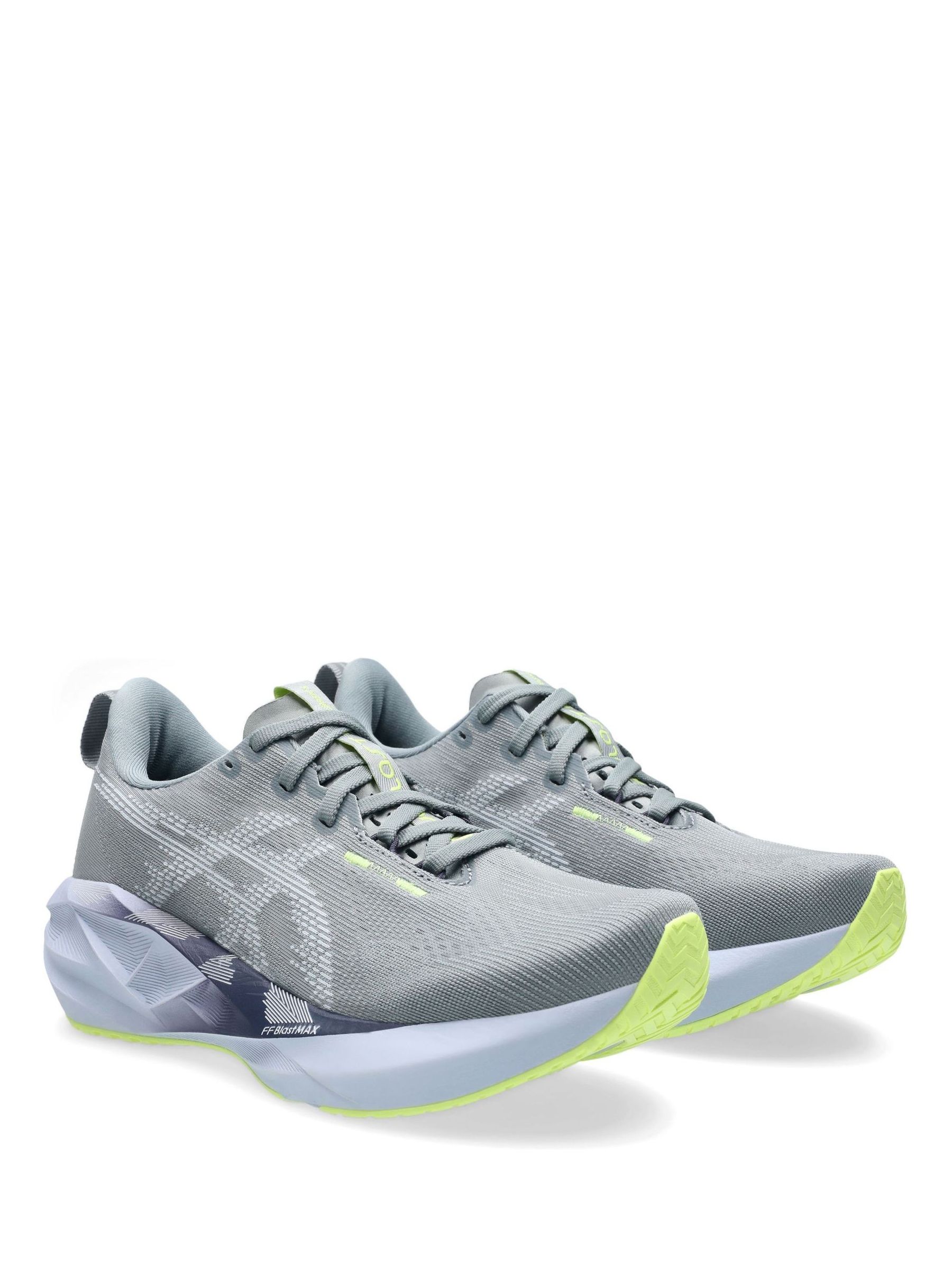 Next：日本 グレー - ASICS Novablast 5 ランニングシューズ from Next
