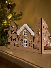 Wood Light Up House Christmas Scene - Image 2 of 5