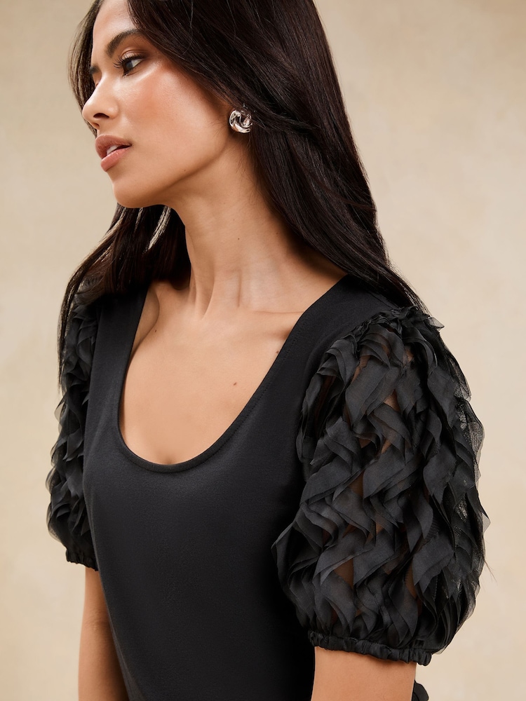 Lipsy Black 3D Fabric Puff Sleeve T-Shirt - Image 4 of 4