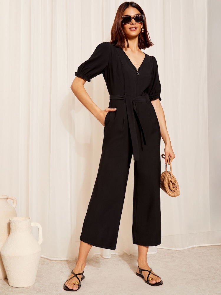 Friends Like These – Jumpsuit mit Puffärmeln, Reißverschluss vorn und Taillenschnürung - Bild 1 von 4 Friends Like These – Jumpsuit mit Puffärmeln, Reißverschluss vorn und Taillenschnürung - Bild 1 von 4
