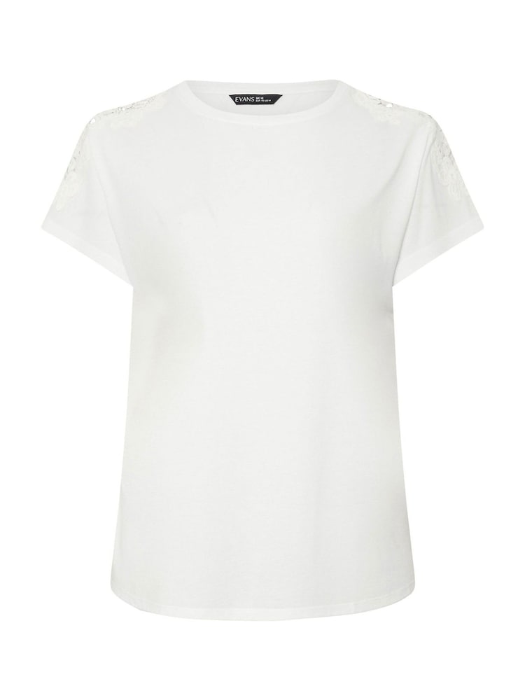 Evans White Crochet Shoulder T-Shirt - Imagen 5 de 5