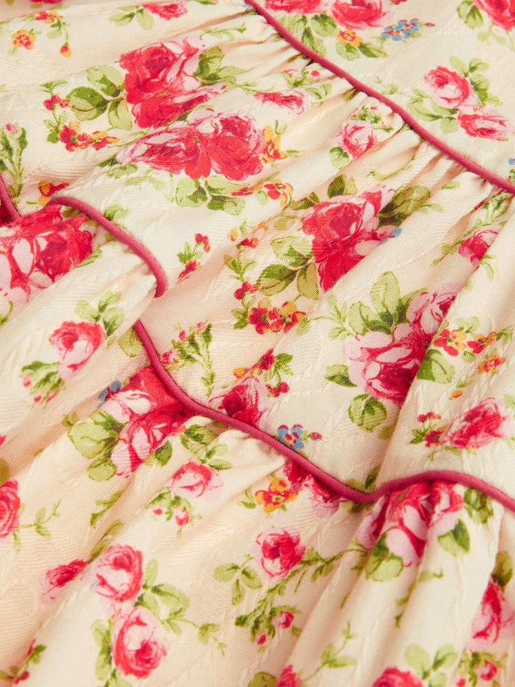 Vestido de manga corta con volantes y estampado de rosas de Monsoon - Imagen 4 de 4 Vestido de manga corta con volantes y estampado de rosas de Monsoon - Imagen 4 de 4
