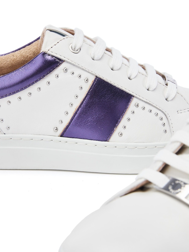 Moda in Pelle Bethel Stripe Panel Flat Sole Leather White Trainers - Image 4 of 4
