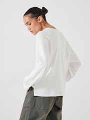 Blanco - Hush Matilda 100% Cotton Raglan T-Shirt - Imagen 3 de 5