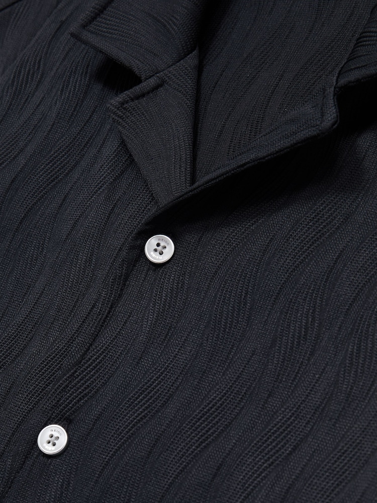 Reiss Navy Elio Wave-Jacquard Cuban-Collar Shirt - Image 6 of 6