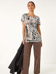 Roman Leopard Print Crew Neck T-Shirt - Imagen 2 de 5