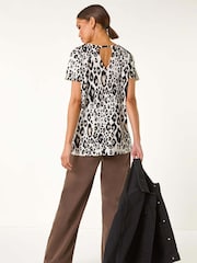 Roman Leopard Print Crew Neck T-Shirt - Imagen 3 de 5