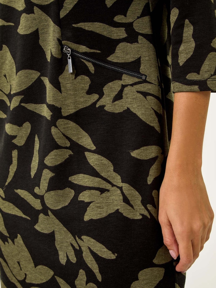 Roman Green Leaf Print Pocket Detail Shift Dress - Image 4 of 4