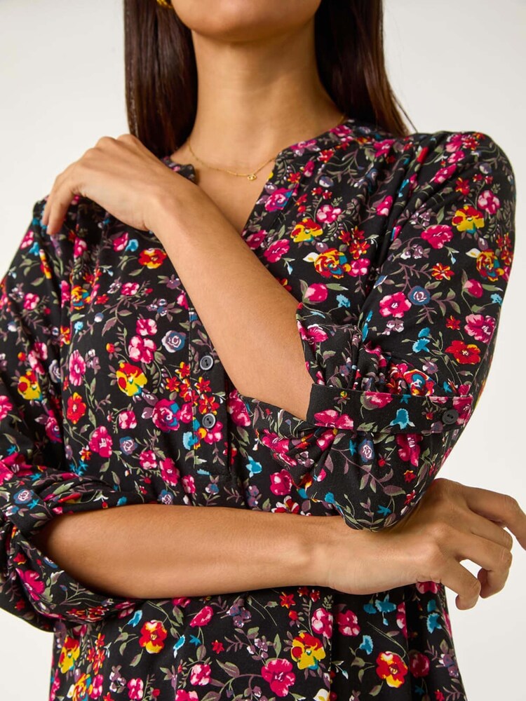 Roman Pink Floral Print V-Neck Stretch Top - Image 5 of 5 Roman Pink Floral Print V-Neck Stretch Top - Image 5 of 5