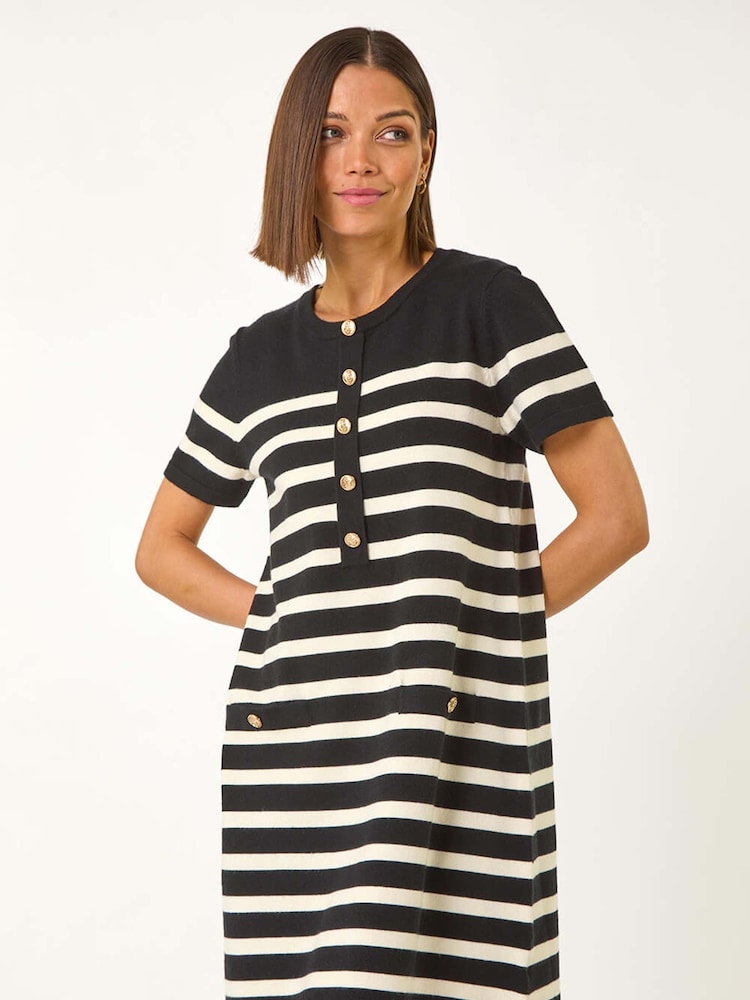 Preto - Roman Stripe de evasê com botões e listras Dress - Imagem 2 de 5