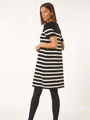 Preto - Roman Stripe de evasê com botões e listras Dress - Imagem 3 de 5