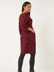 Roman Red Geometric Pleated Pocket Shift Dress - Image 3 of 5