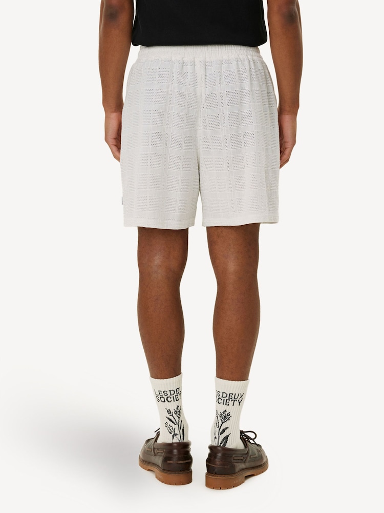 Les Deux Cream Charlie Check Patterned Shorts - Image 2 of 5 Les Deux Cream Charlie Check Patterned Shorts - Image 2 of 5