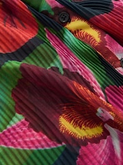 Kew Collection Multicoloured Floral Print Pleated Long Sleeve Fitted Shirt - Image 8 of 8