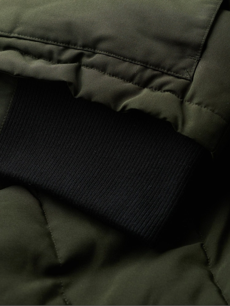 Superdry Green Everest Bomber Jacket - Image 6 of 6 Superdry Green Everest Bomber Jacket - Image 6 of 6