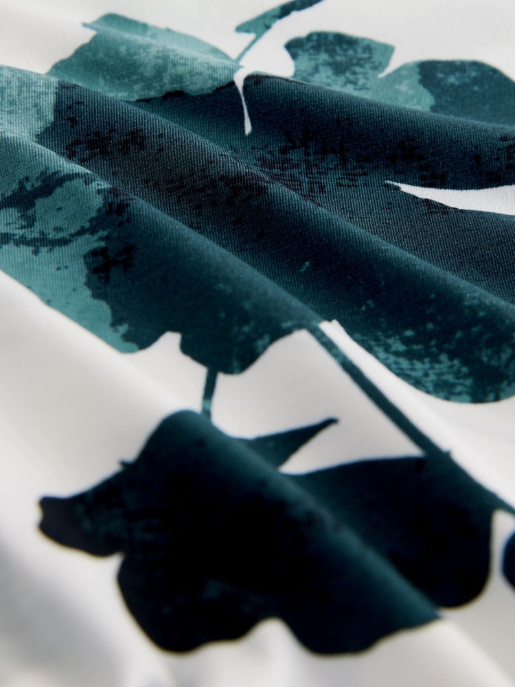 Verde azulado/crudo con flores - Blusa de manga larga con cuello de pico - Imagen 6 de 6 Verde azulado/crudo con flores - Blusa de manga larga con cuello de pico - Imagen 6 de 6