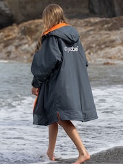 dryrobe Grey Advance Kids Long Sleeve Changing Robe - Image 3 of 3