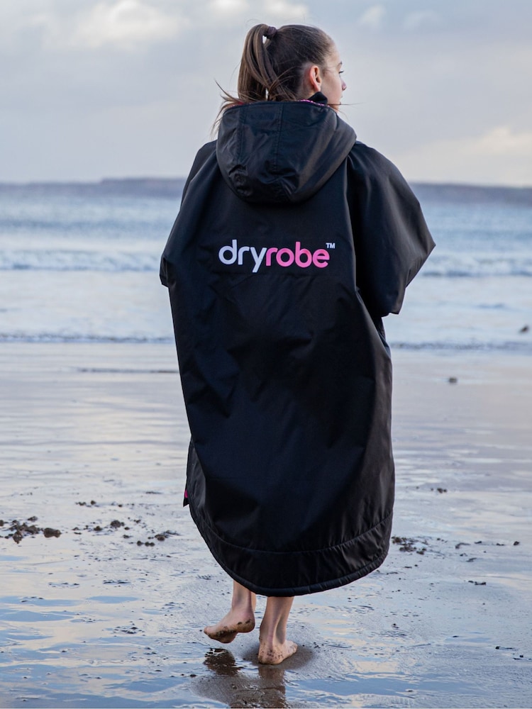 dryrobe Black/Chrome Advance Kids Long Sleeve Changing Robe - Image 2 of 8