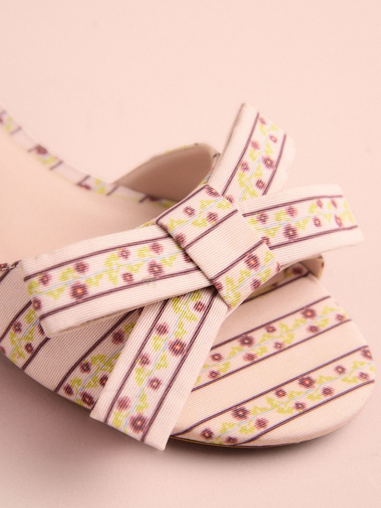 Rosa geblümt - Tabitha Simmons x Next Mae Open Toe Bow Mule Sandals - Bild 8 von 8 Rosa geblümt - Tabitha Simmons x Next Mae Open Toe Bow Mule Sandals - Bild 8 von 8