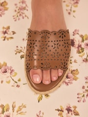 Tan Brown Tabitha Simmons x Next Darcy Leather Round Toe Laser Cut Espadrille Mules - Image 9 of 11