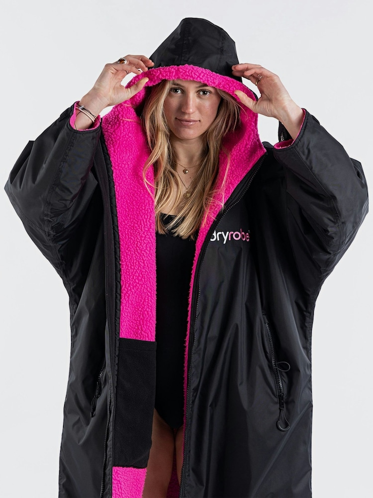 dryrobe Black Dark Advance Adult Long Sleeve Changing Robe - Image 6 of 13