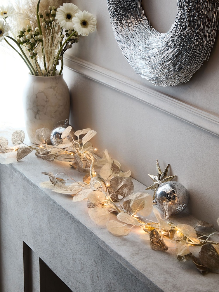 Champagne Gold Lit Leaf Christmas Garland - Image 1 of 4
