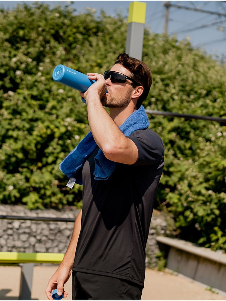 Stanley Blue Aerolight Ice Fast Flow Bottle - Image 2 of 3
