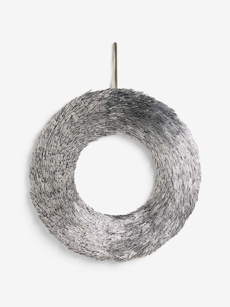 Silver Chic Christmas Wreath - Image 3 of 3 Silver Chic Christmas Wreath - Image 3 of 3
