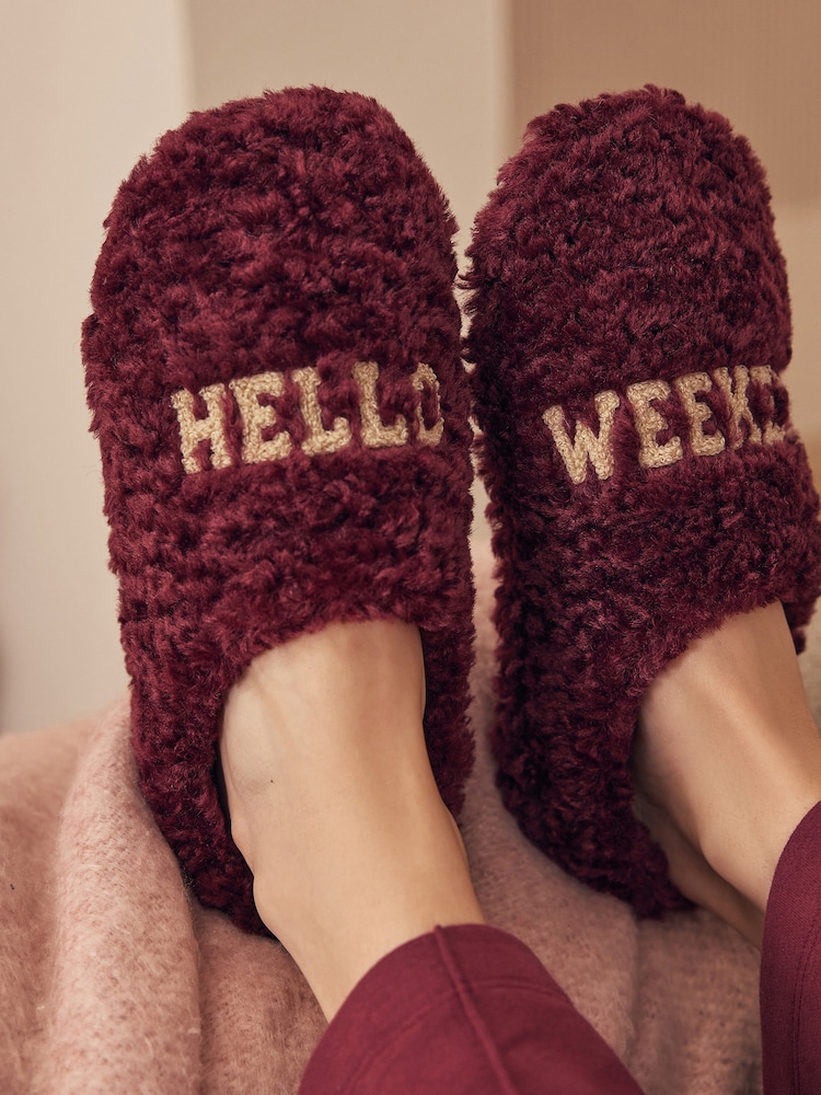 Bath & Body Works Burgundy Red Weekend Borg Mule Slippers - Image 4 of 4 Bath & Body Works Burgundy Red Weekend Borg Mule Slippers - Image 4 of 4