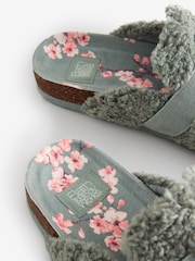 Grün - Bath & Body Works Pantolette Hausschuhe - Bild 8 von 9