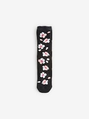 Black Cherry Blossom - Bath & Body Works Fuzzy Socks - صورة 4 من 7