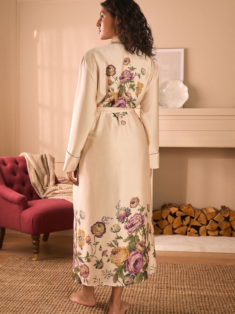 Laura Ashley Champagne Gold Uffington Roses Long Line Robe - Image 2 of 11