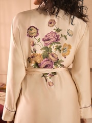 Laura Ashley Champagne Gold Uffington Roses Long Line Robe - Image 6 of 11