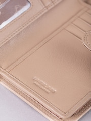 Ruskea - Lakeland Leather Medium Tab Kukkaro - Kuva 5 / 5