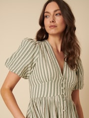Nobodys Child Green Starlight Seersucker Stripe Midaxi Dress - Image 4 of 4