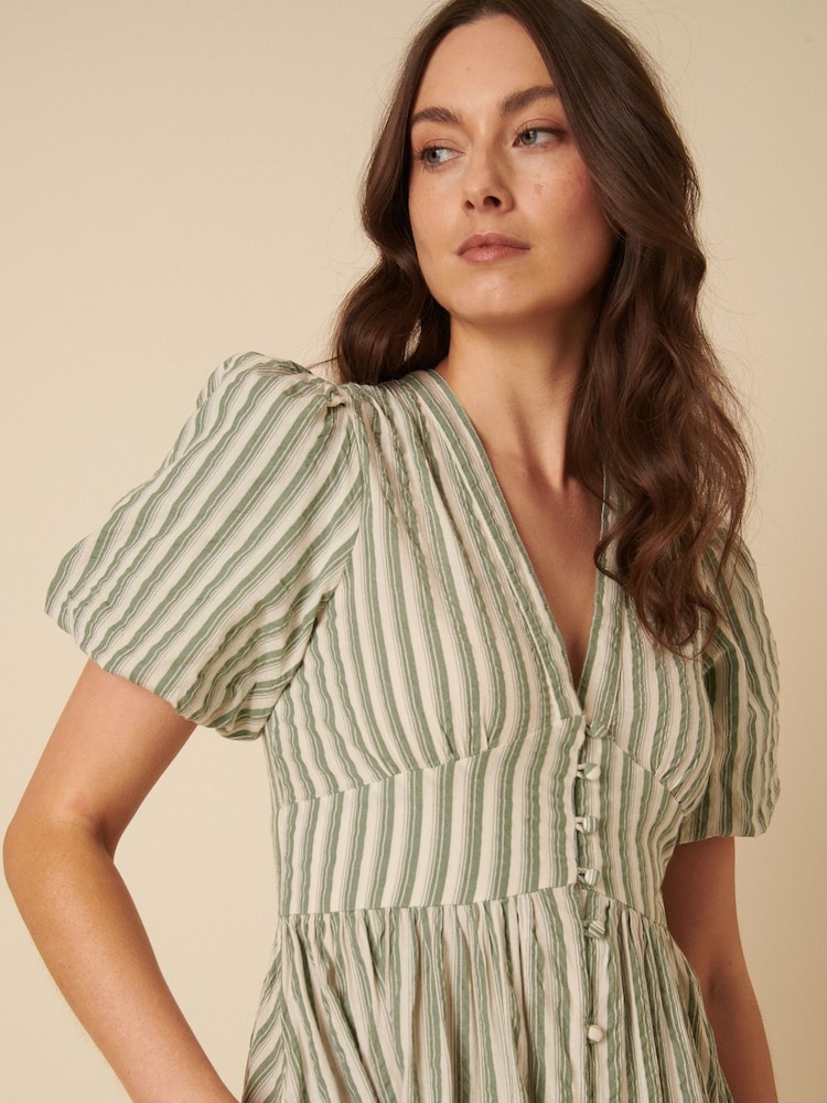 Nobodys Child Green Starlight Seersucker Stripe Midaxi Dress - Image 4 of 4