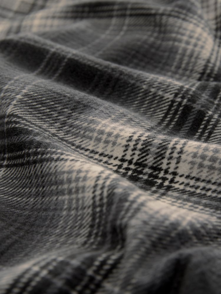 Black/White Monochrome Check Motionflex Cosy Shorts Pyjamas Set - Image 4 of 6