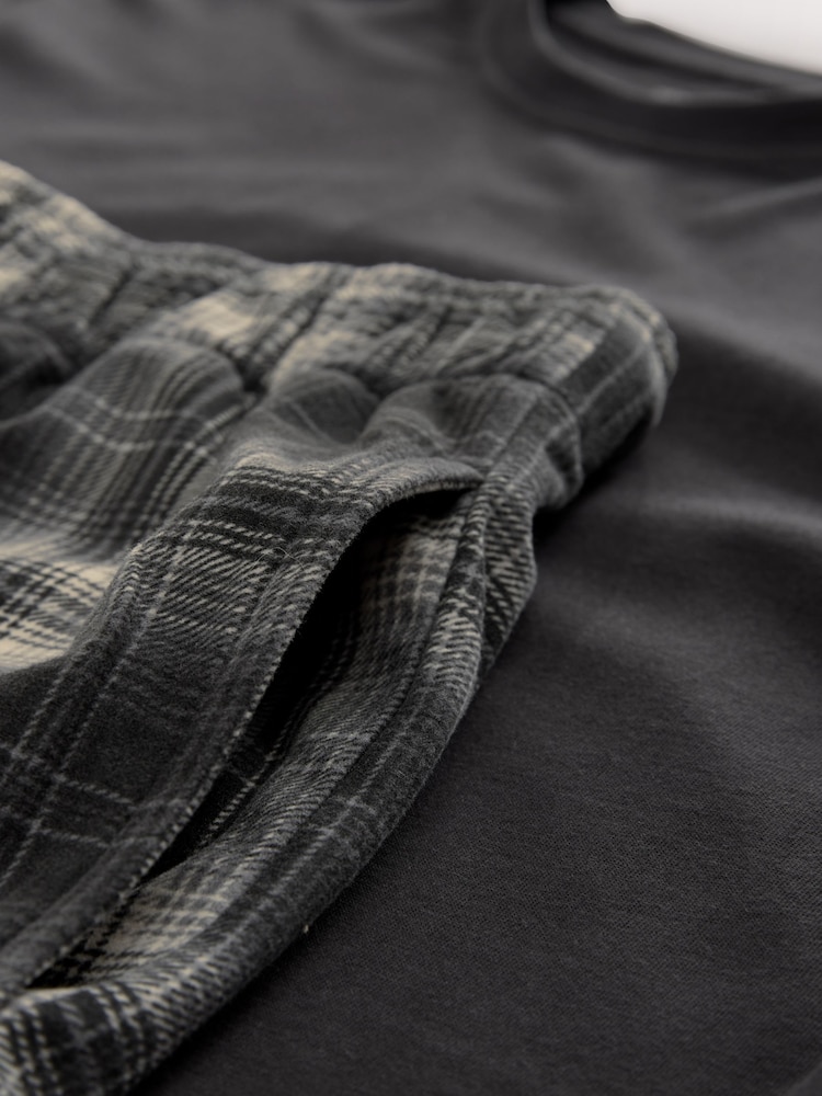 Black/White Monochrome Check - طقم بيجامات شورت مريحة - صورة 6 من 6 Black/White Monochrome Check - طقم بيجامات شورت مريحة - صورة 6 من 6