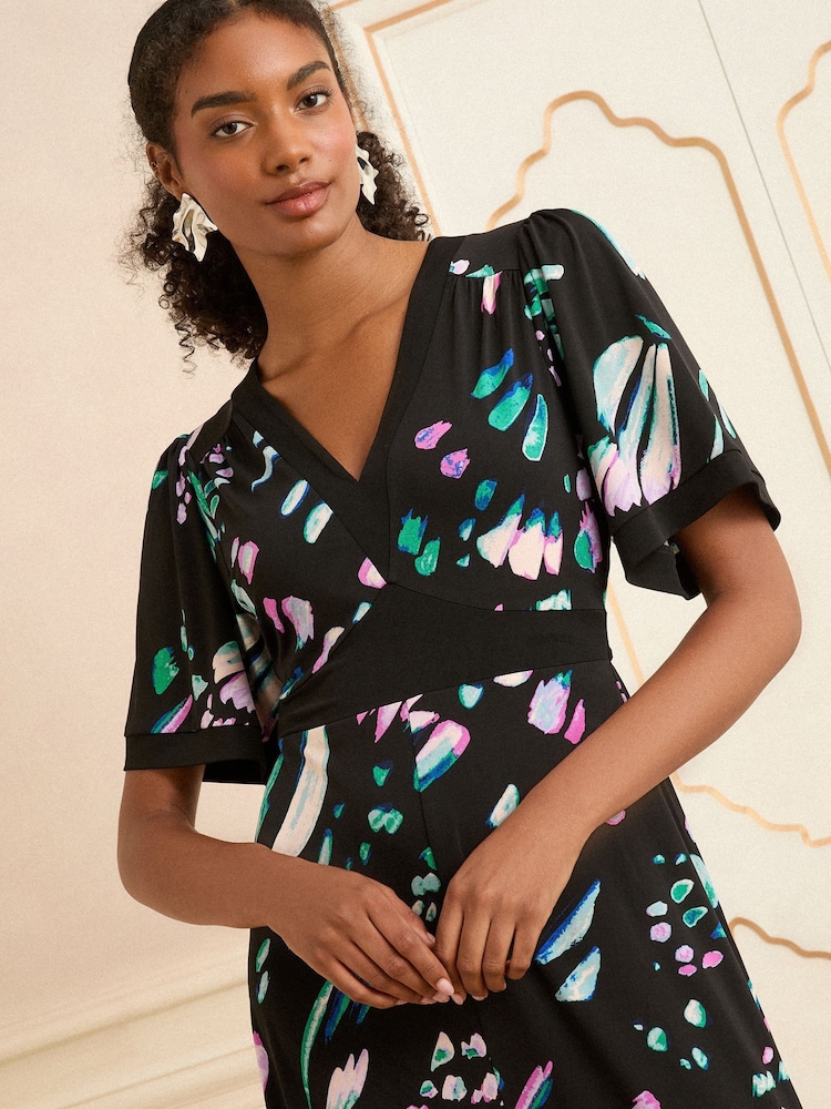 Love & Roses Black Abstract Jersey V-Neck Kimono Sleeve Midi Dress - Image 4 of 4 Love & Roses Black Abstract Jersey V-Neck Kimono Sleeve Midi Dress - Image 4 of 4
