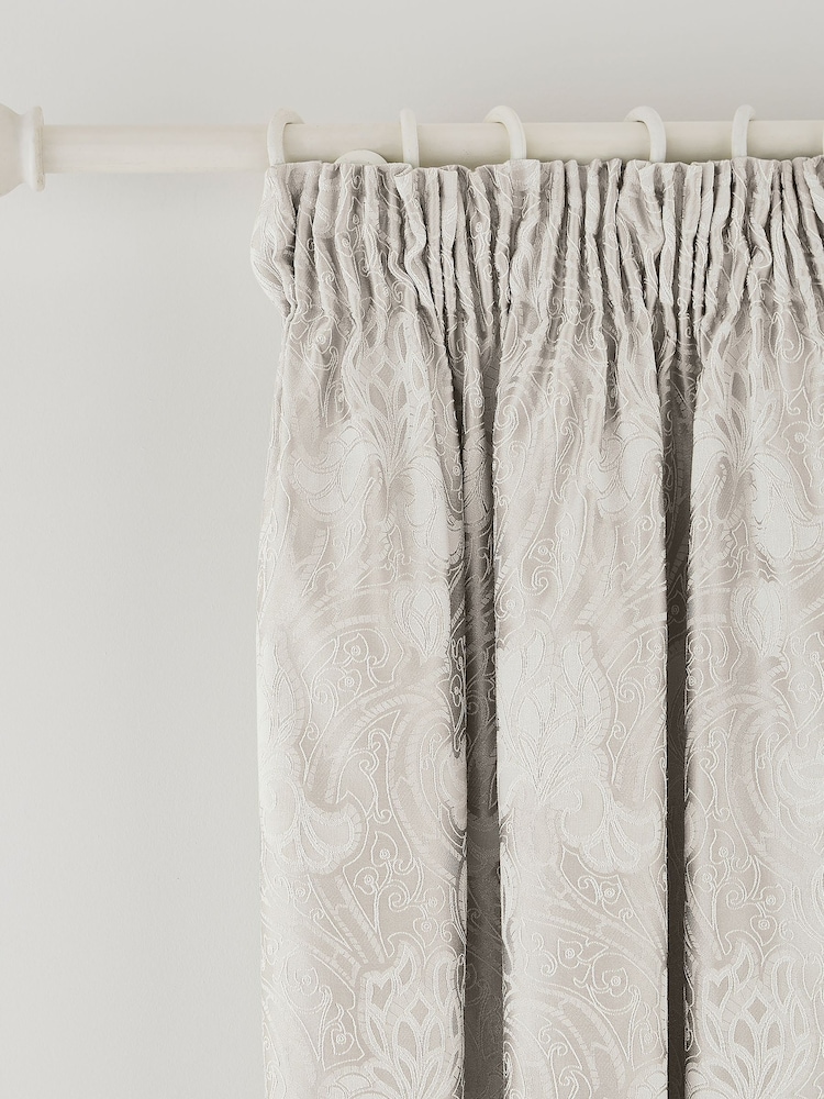Sanderson Cashmere Ashbee Lined Curtains - Image 2 of 5