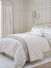 Sanderson Linen Pyramus Duvet Cover and Set - Image 1 of 4