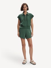 Varley Green Atrium High Rise Shorts 4.5 - Image 5 of 8
