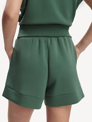 Varley Green Atrium High Rise Shorts 4.5 - Image 8 of 8