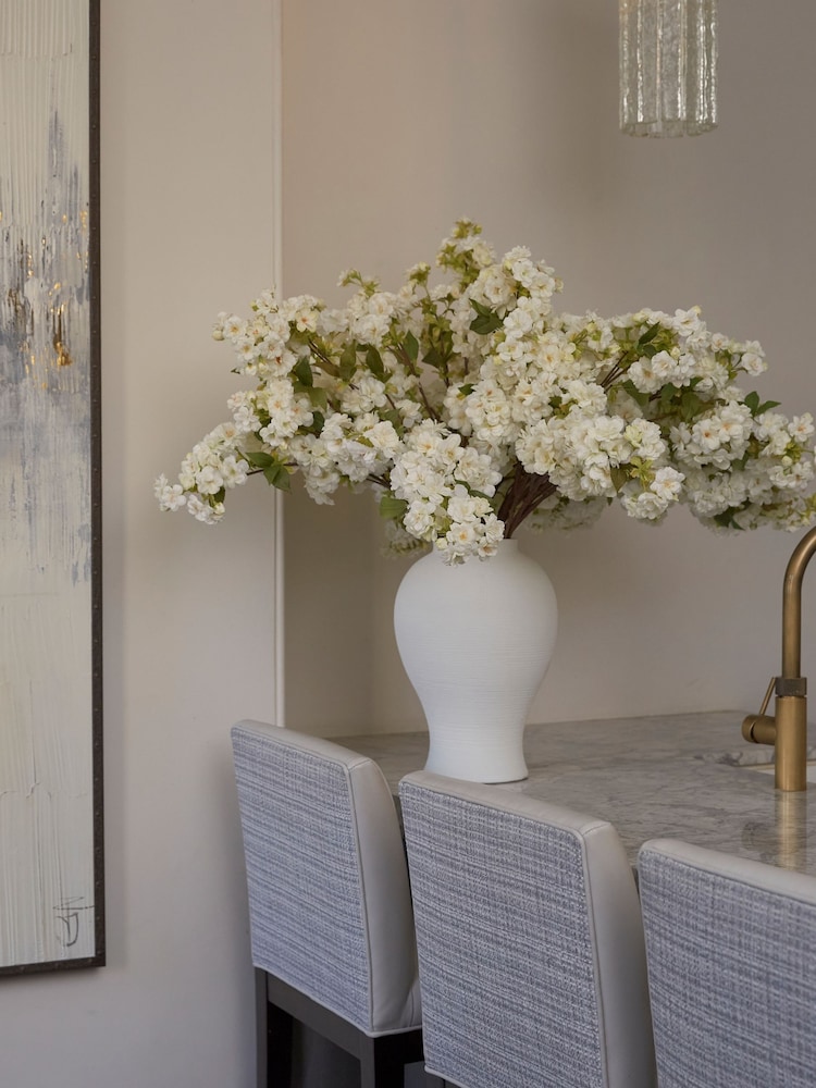 Sixty3 Styled White Elena Vase - Image 2 of 5