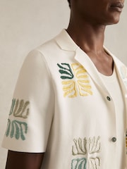 Reiss Optic White Pablo Reef-Embroidery Cuban-Collar Shirt - Image 4 of 6