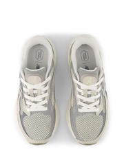 New Balance Grey Womens Fresh Foam Arishi V4 Trainers - Image 9 of 12