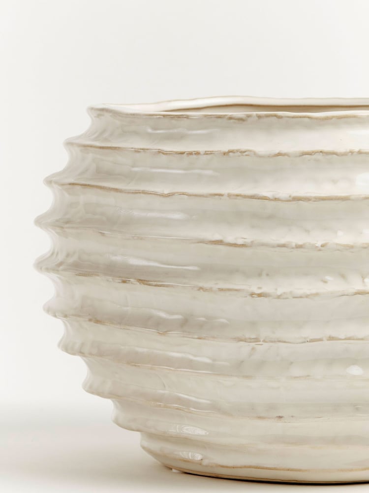 Sixty3 Styled White Ripple Vase - Image 7 of 7